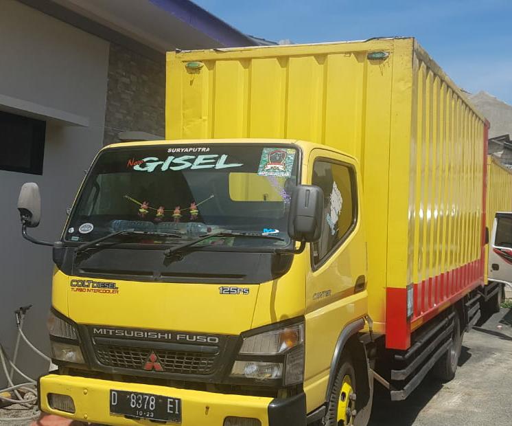Colt Diesel Double Box